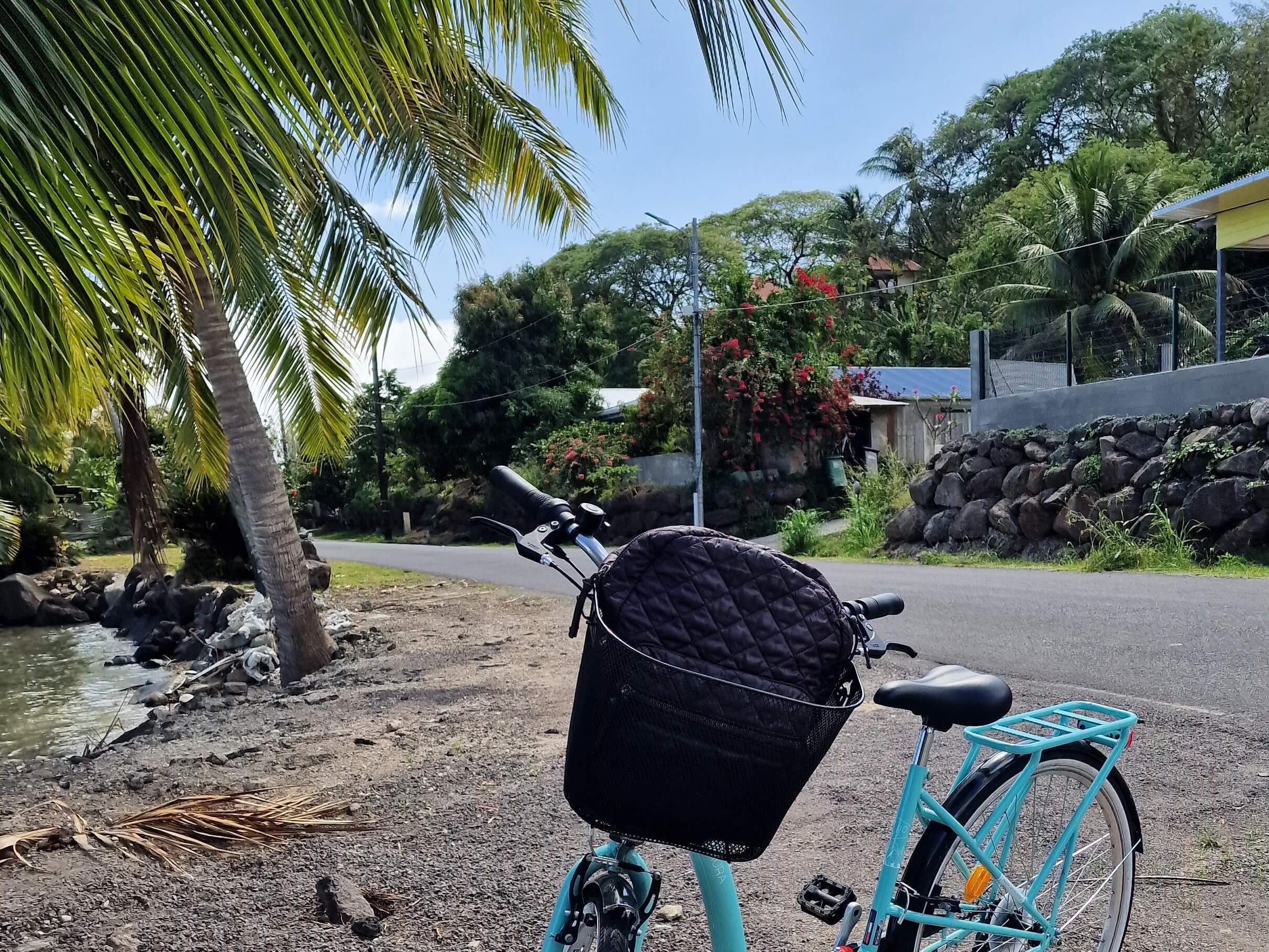 Bora Bora on Bicycle: Ultimate One Day Itinerary