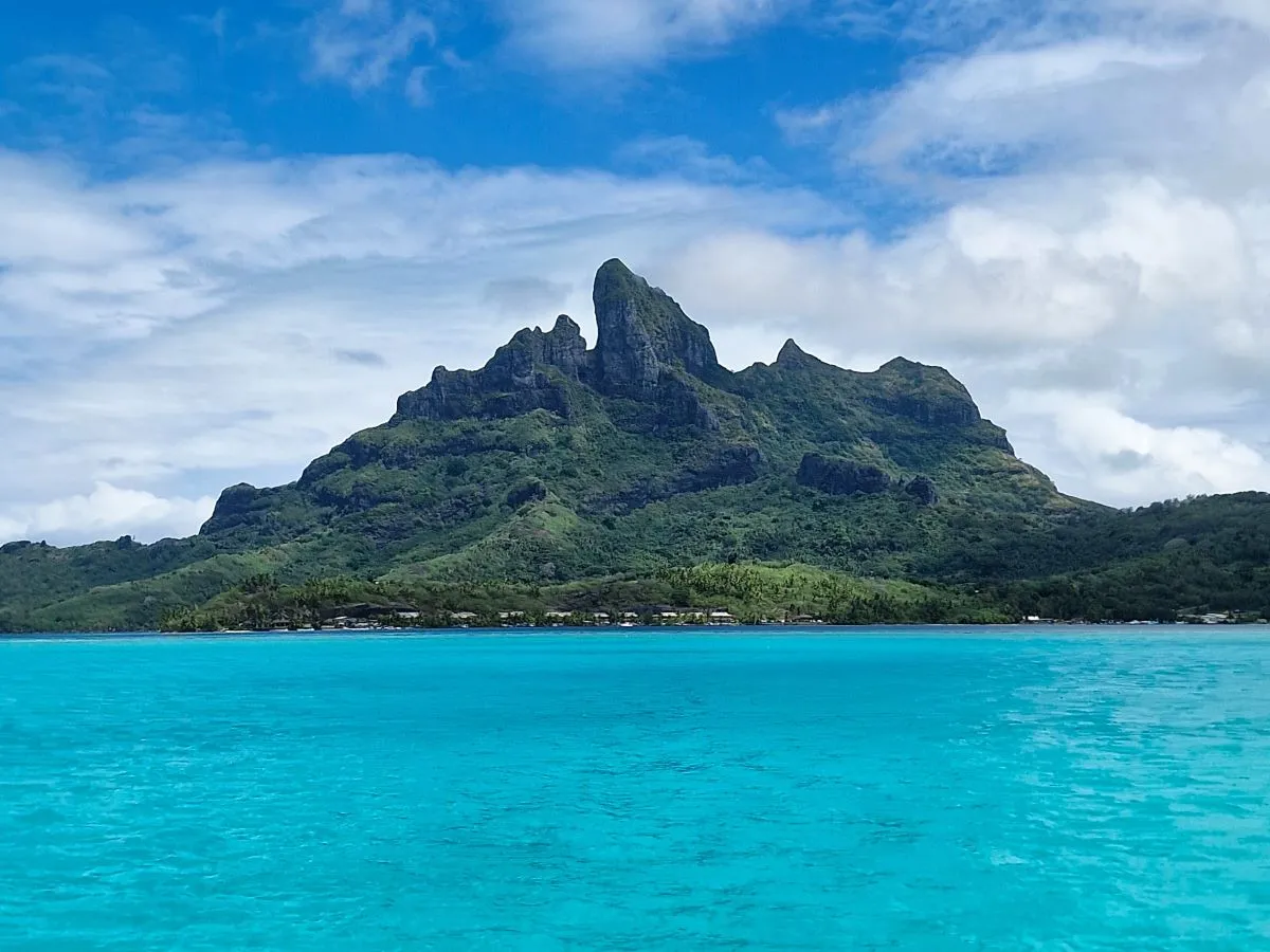 Bora Bora Bicycle Guide: Ultimate One Day Itinerary (2026)
