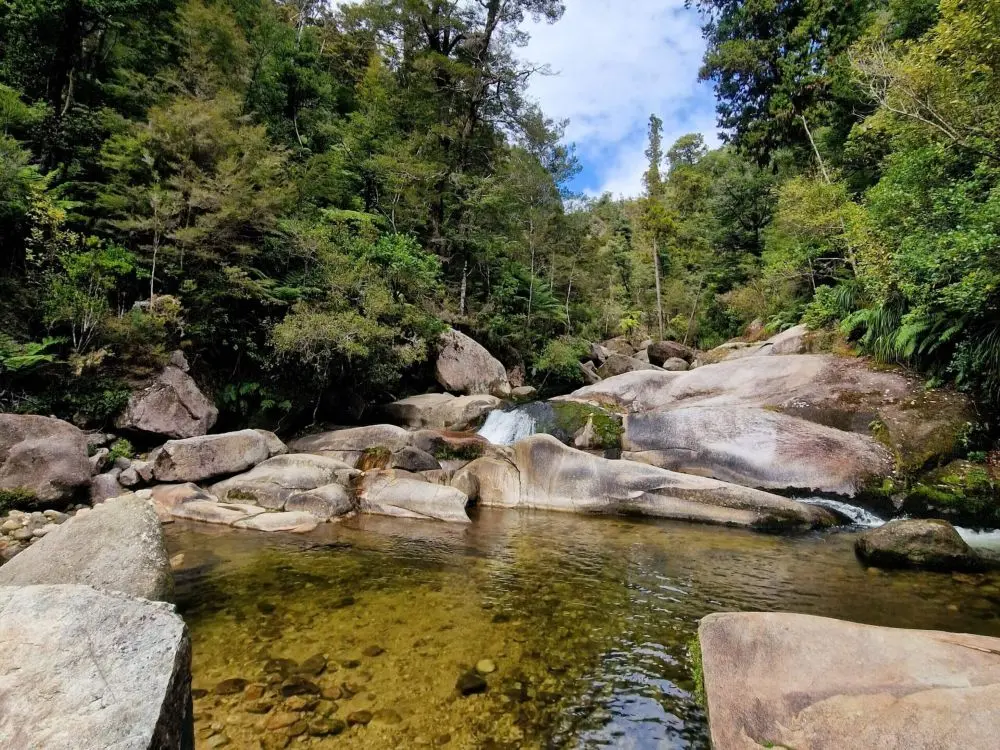 Cleopatra's Pool on the Abel Tasman Coast Track - A Great Walk on the South Island of New Zealand