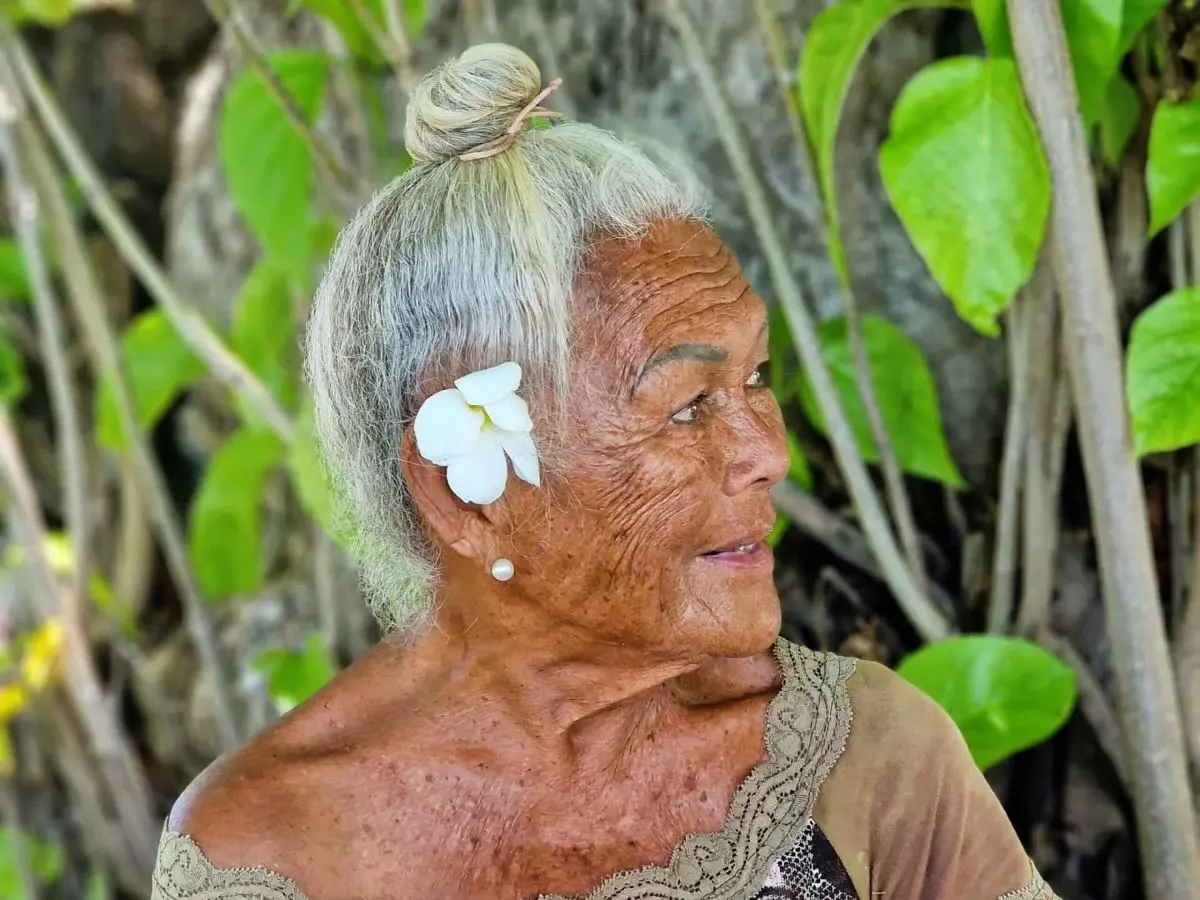 Auntie Poline from Fakarava who used to be an international superstar in her younger days