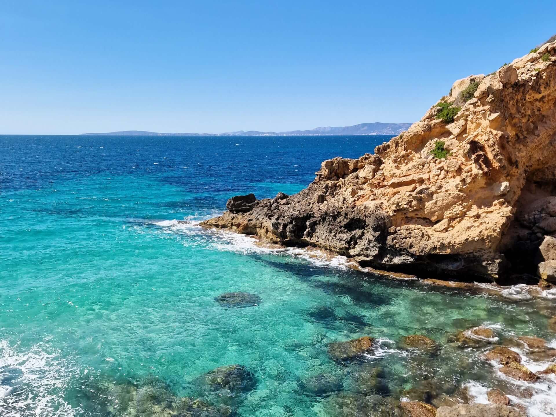 Easy Coastal Hike Near Palma de Mallorca: Cala Vella Trail