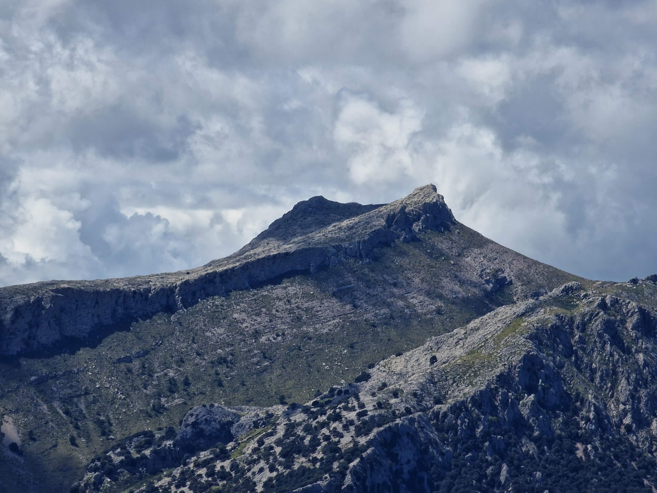 Why Puig Tomir Is One of the Best Hikes in Mallorca